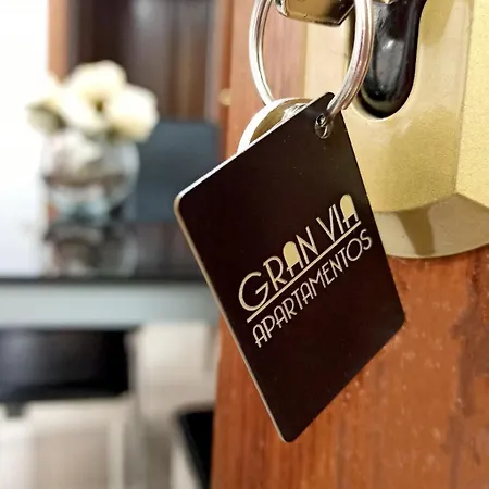 Apartamentos Gran Via Salamanca Exterior photo